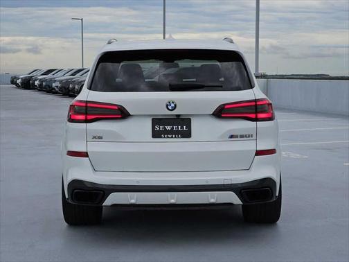 2022 BMW X5 M50i