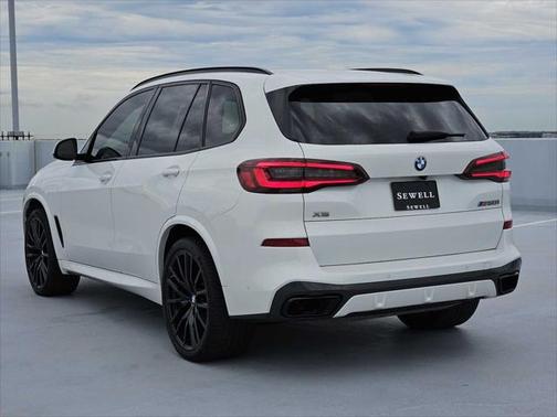 2022 BMW X5 M50i