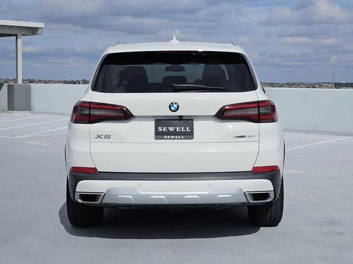 2023 BMW X5 sDrive40i