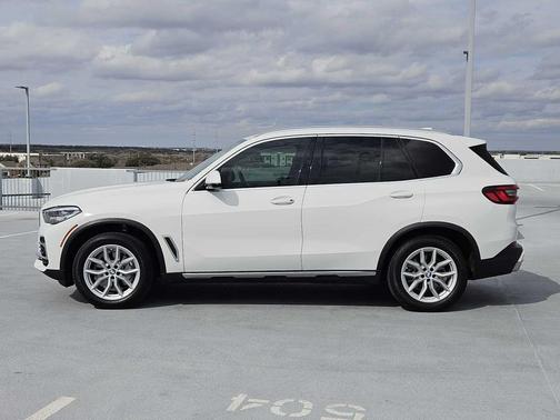 2023 BMW X5 sDrive40i
