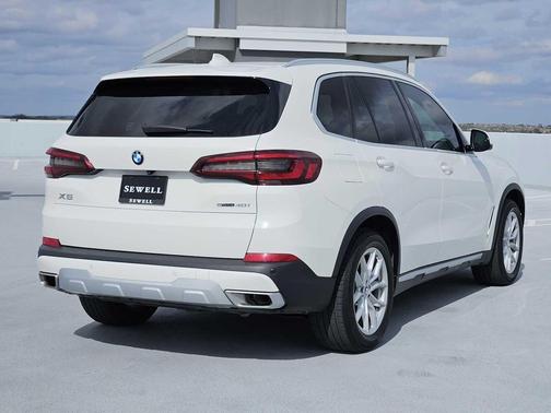 2023 BMW X5 sDrive40i