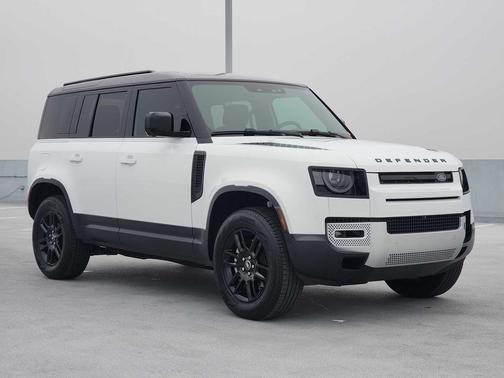 2025 Land Rover Defender 110 P400 S