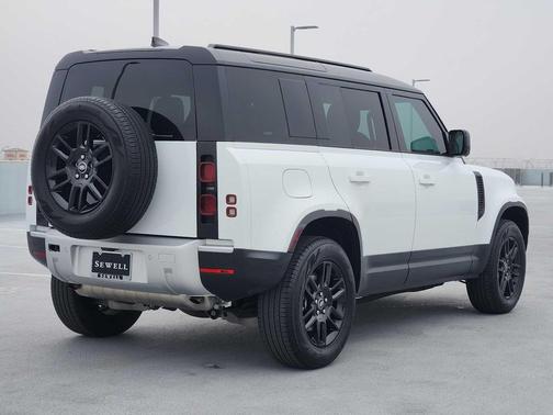 2025 Land Rover Defender 110 P400 S