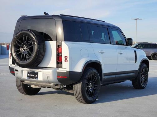 2025 Land Rover Defender 110 P400 S