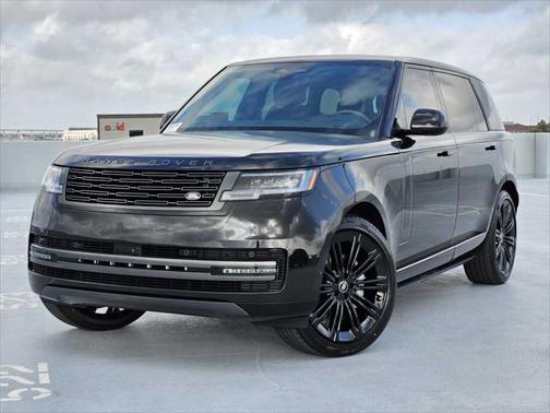 2025 Land Rover Range Rover P400 SE 7 Seat