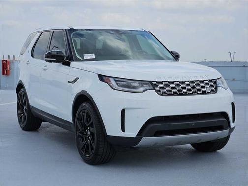 2024 Land Rover Discovery P300 S