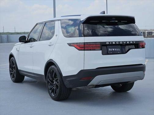 2024 Land Rover Discovery P300 S