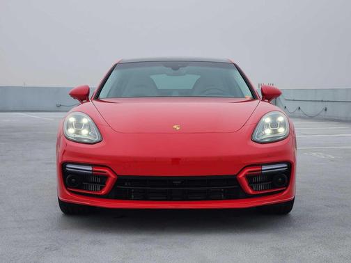 2023 Porsche Panamera Panamera