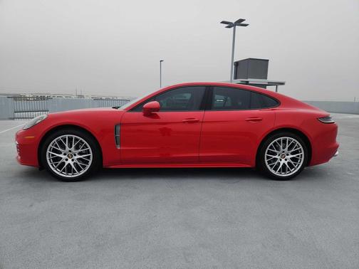 2023 Porsche Panamera Panamera