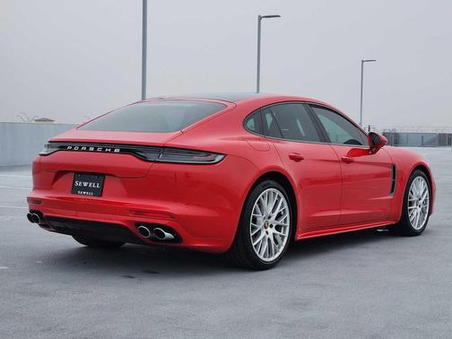2023 Porsche Panamera Panamera