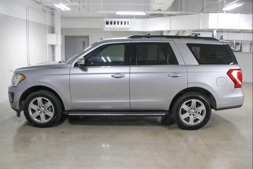 Iconic Silver Metallic 2021 Ford Expedition XLT