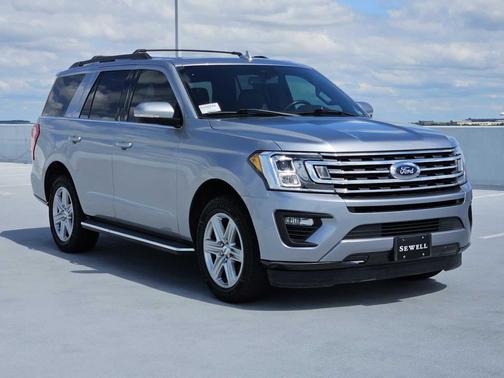 Iconic Silver Metallic 2021 Ford Expedition XLT