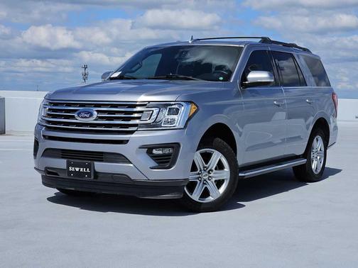 Iconic Silver Metallic 2021 Ford Expedition XLT