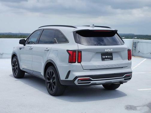 Wolf Gray 2022 Kia Sorento SX