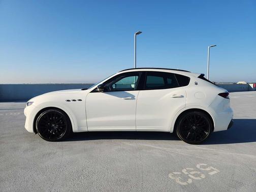 2021 Maserati Levante Base