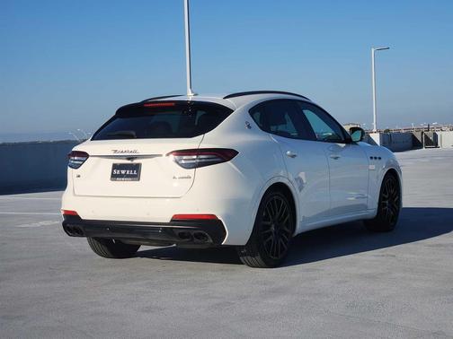 2021 Maserati Levante Base