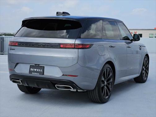 2025 Land Rover Range Rover Sport SE