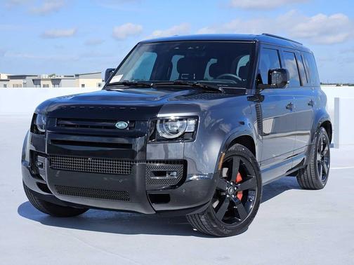 2025 Land Rover Defender 110 P400 X