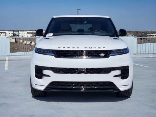 2026 Land Rover Range Rover Sport SE
