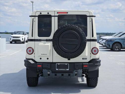 2024 INEOS Grenadier AWD