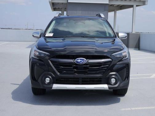 Crystal Black Silica 2024 Subaru Outback Touring XT