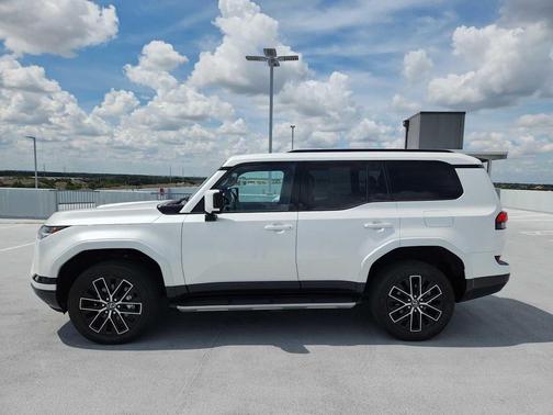 Eminent White Pearl 2024 Lexus GX 550 Premium+