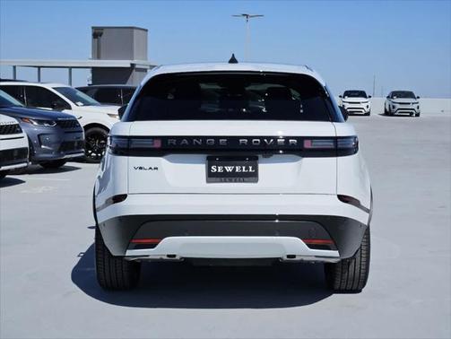 2026 Land Rover Range Rover Velar P250 SE R-Dynamic