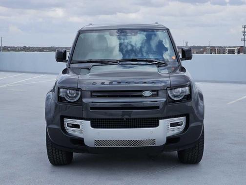 2025 Land Rover Defender 110 P300 S