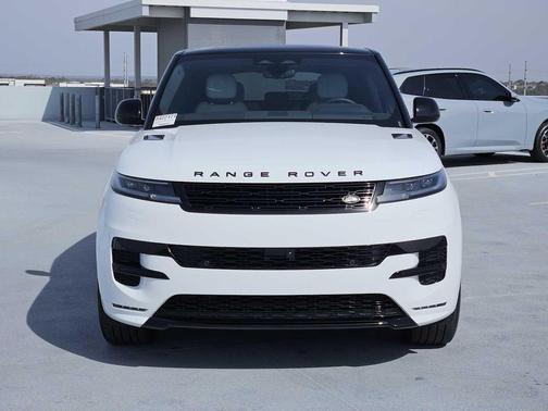 2026 Land Rover Range Rover Sport SE