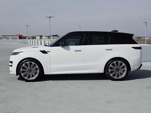 2026 Land Rover Range Rover Sport SE
