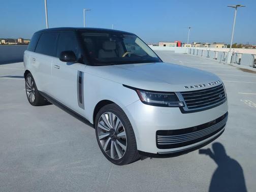 WHITE 2023 Land Rover Range Rover SV LWB