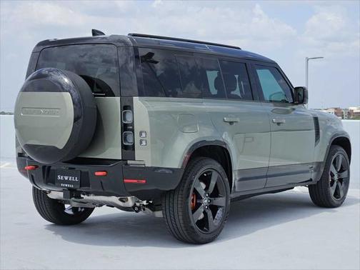 2025 Land Rover Defender 110 P400 X