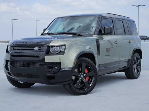 2025 Land Rover Defender 110 P400 X