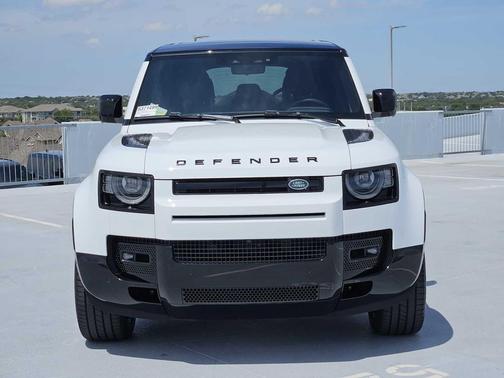 2025 Land Rover Defender 110 P500 X-Dynamic SE
