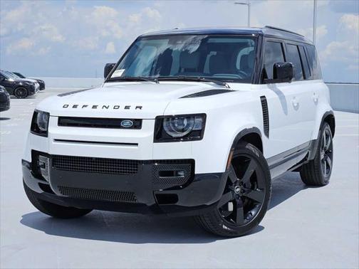 2025 Land Rover Defender 110 P400 X-Dynamic SE
