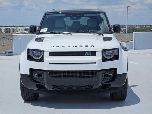 2025 Land Rover Defender 110 P400 X-Dynamic SE
