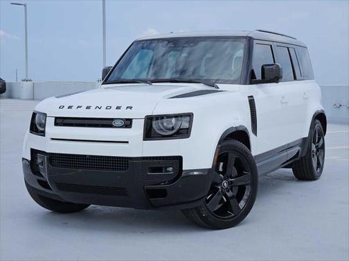 2025 Land Rover Defender 110 P400 X-Dynamic SE