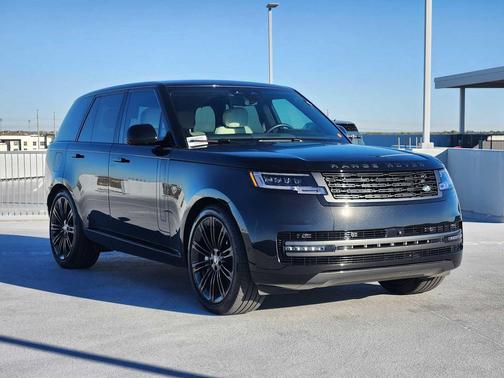2025 Land Rover Range Rover P530 SE SWB