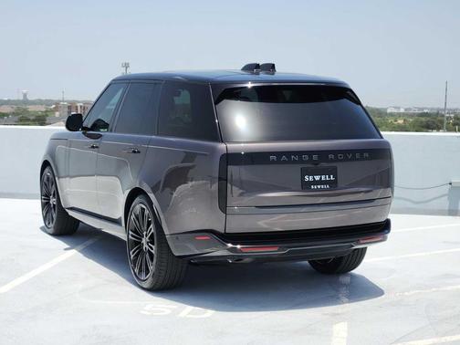 CHARENTE GREY 2026 Land Rover Range Rover P400 SE