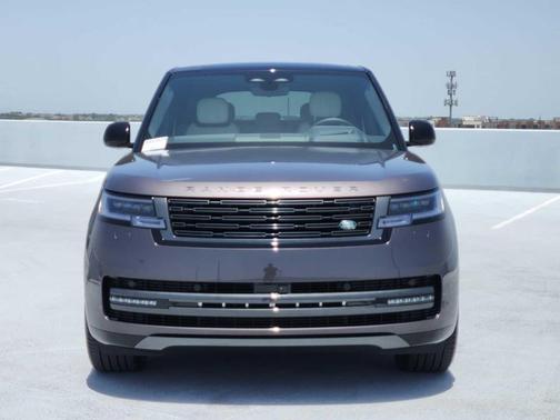 CHARENTE GREY 2026 Land Rover Range Rover P400 SE