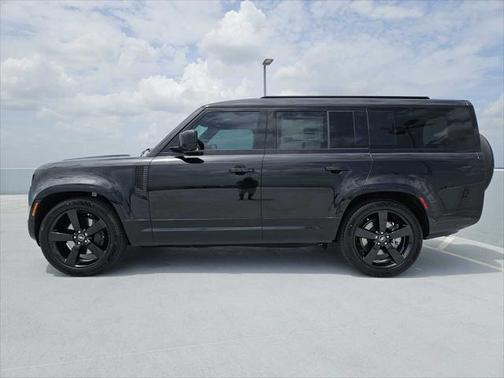 2025 Land Rover Defender 130 P400 X-Dynamic SE