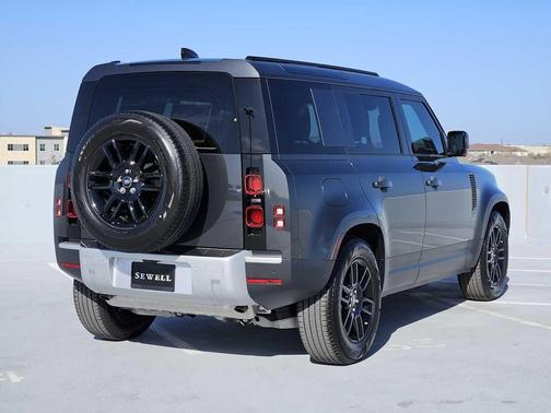 2025 Land Rover Defender 110 P400 S