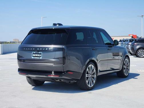 2024 Land Rover Range Rover P530 SE