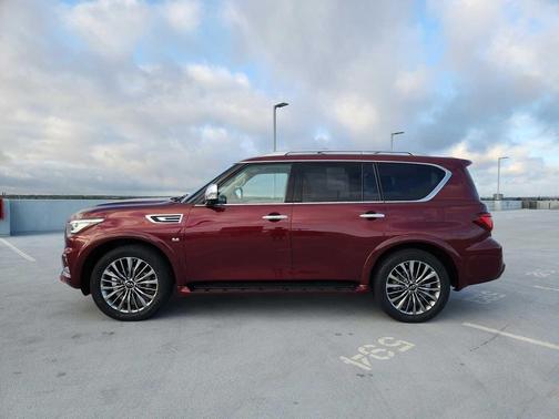2020 INFINITI QX80 LUXE