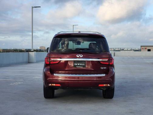 2020 INFINITI QX80 LUXE