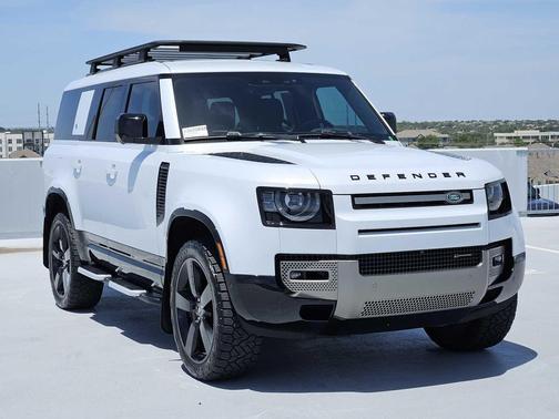 2023 Land Rover Defender 130 X-Dynamic SE