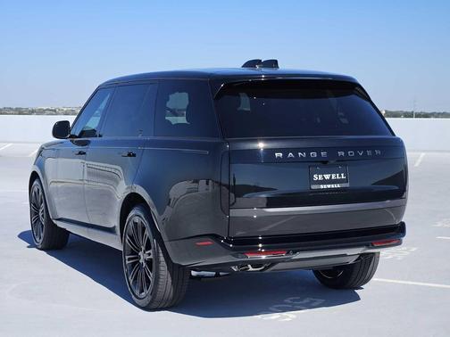 SANTORINI BLACK 2027 Land Rover Range Rover SE