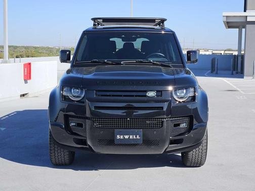 2023 Land Rover Defender X-Dynamic SE