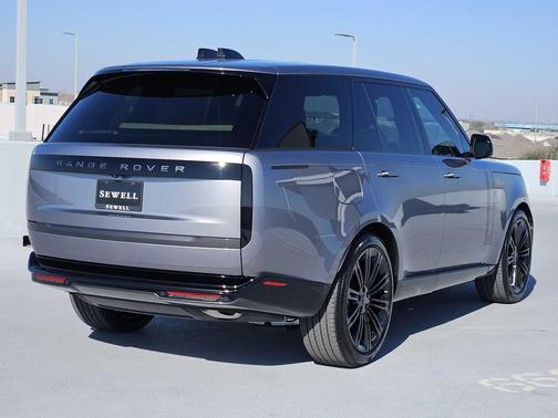 2026 Land Rover Range Rover P400 SE