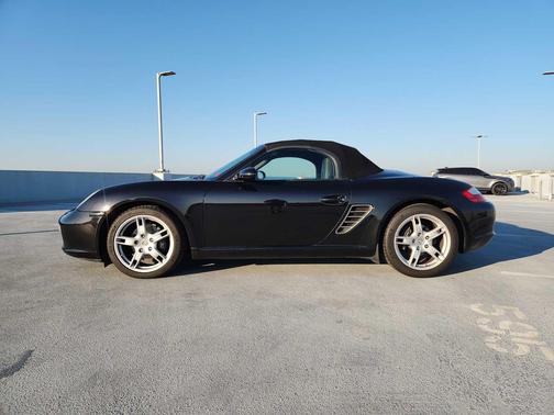 2005 Porsche Boxster 2dr Roadster